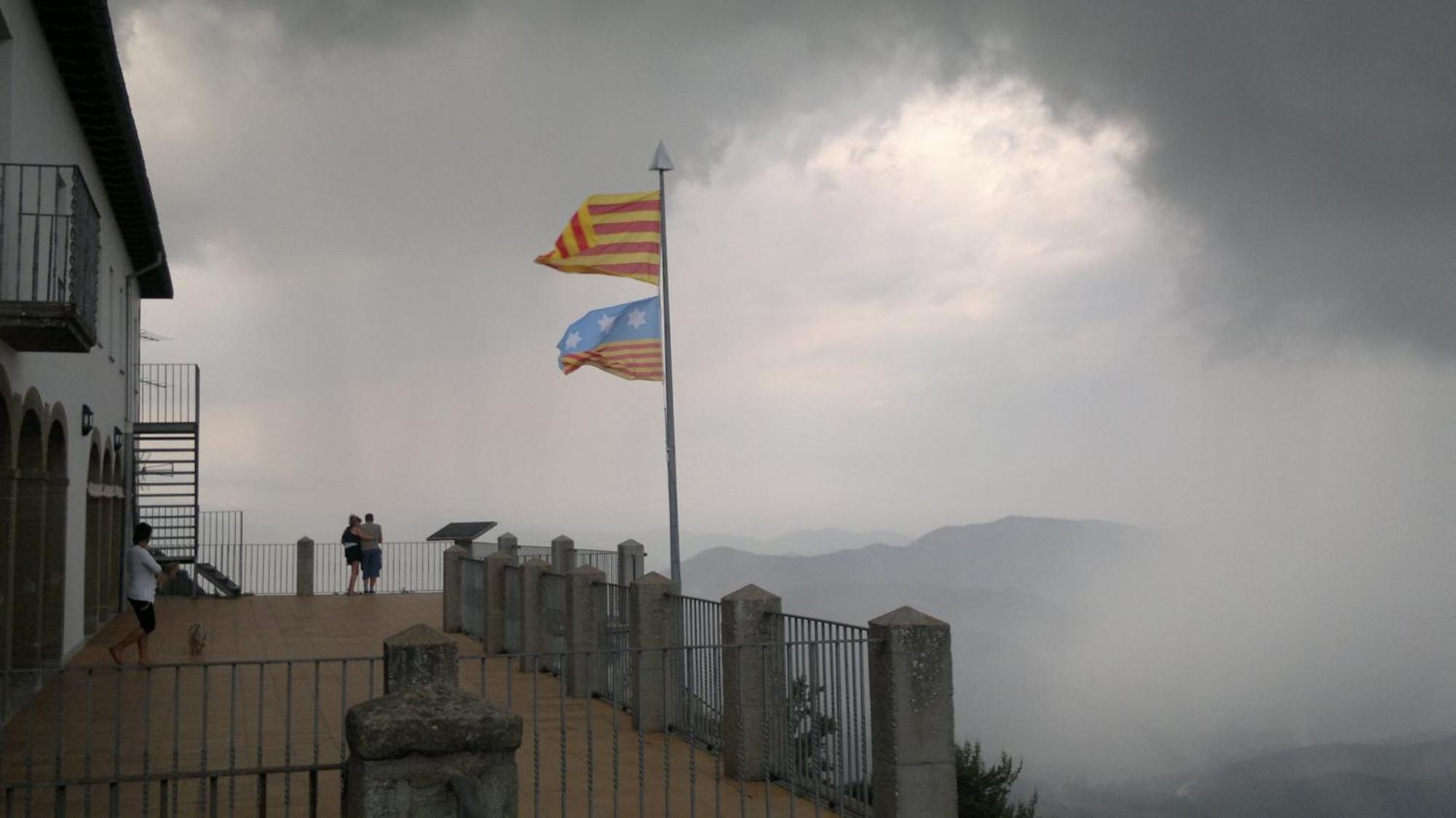 Santuari De La Salut De Sant Felíu de Pallarols Esterno foto